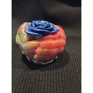 Handmade Resin Hands Holding A Flower Multicolor Gift Decoration 646